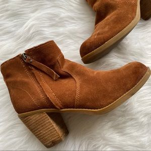 Dolce Vita suede boots Bootie 8.5